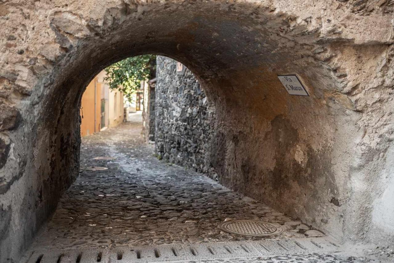 Domo Orise Alloggio In Pieno Centro Orosei Exteriér fotografie